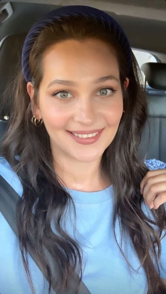 Oliva Johnson From United States